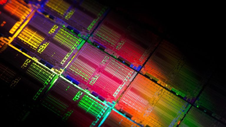 AMD 7nm Vega 20, Zen 2 and Navi on Track, All to be Fabbed at TSMC